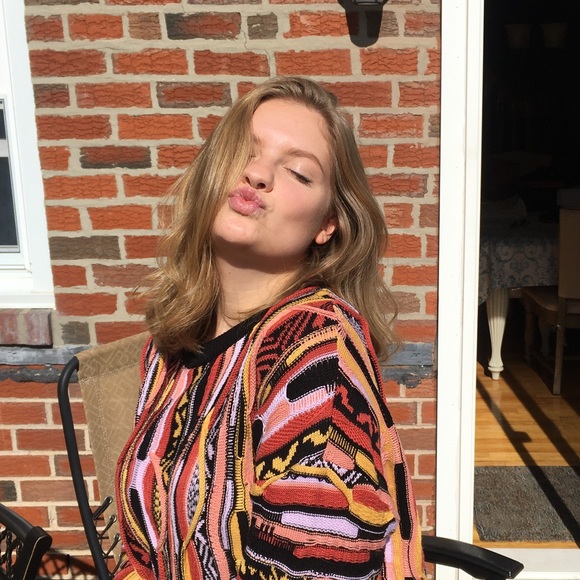 Meet your Posher, Lacey - Picture 1 of 1